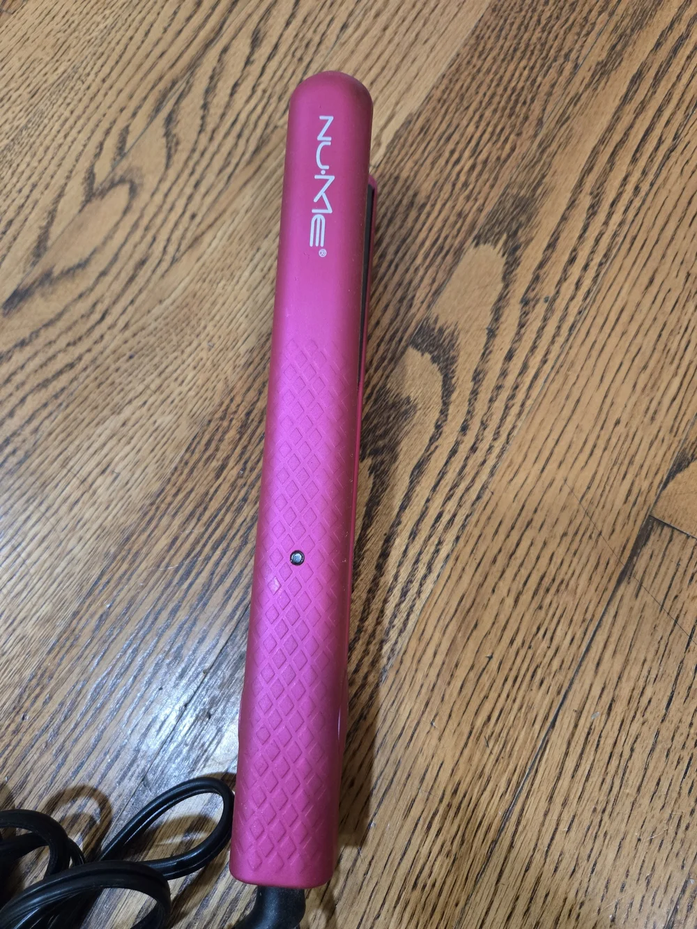 NuMe Hair Straightner